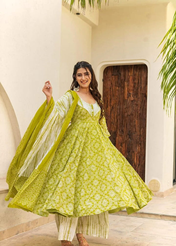 STARTEX SCREEN PRINTED GREEN COTTON SUIT SET